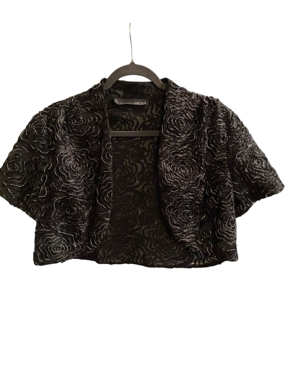 Chetta B Black Floral Textured Short Sleeve Open Shrug
Size 14
Vintage Y2K